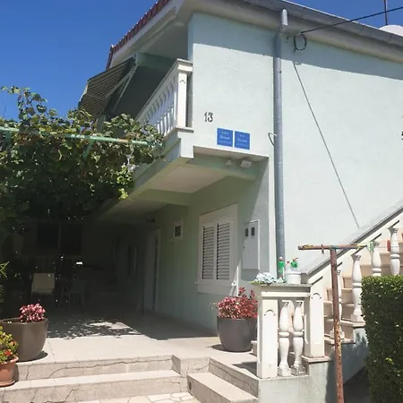 Apartment Rosa *